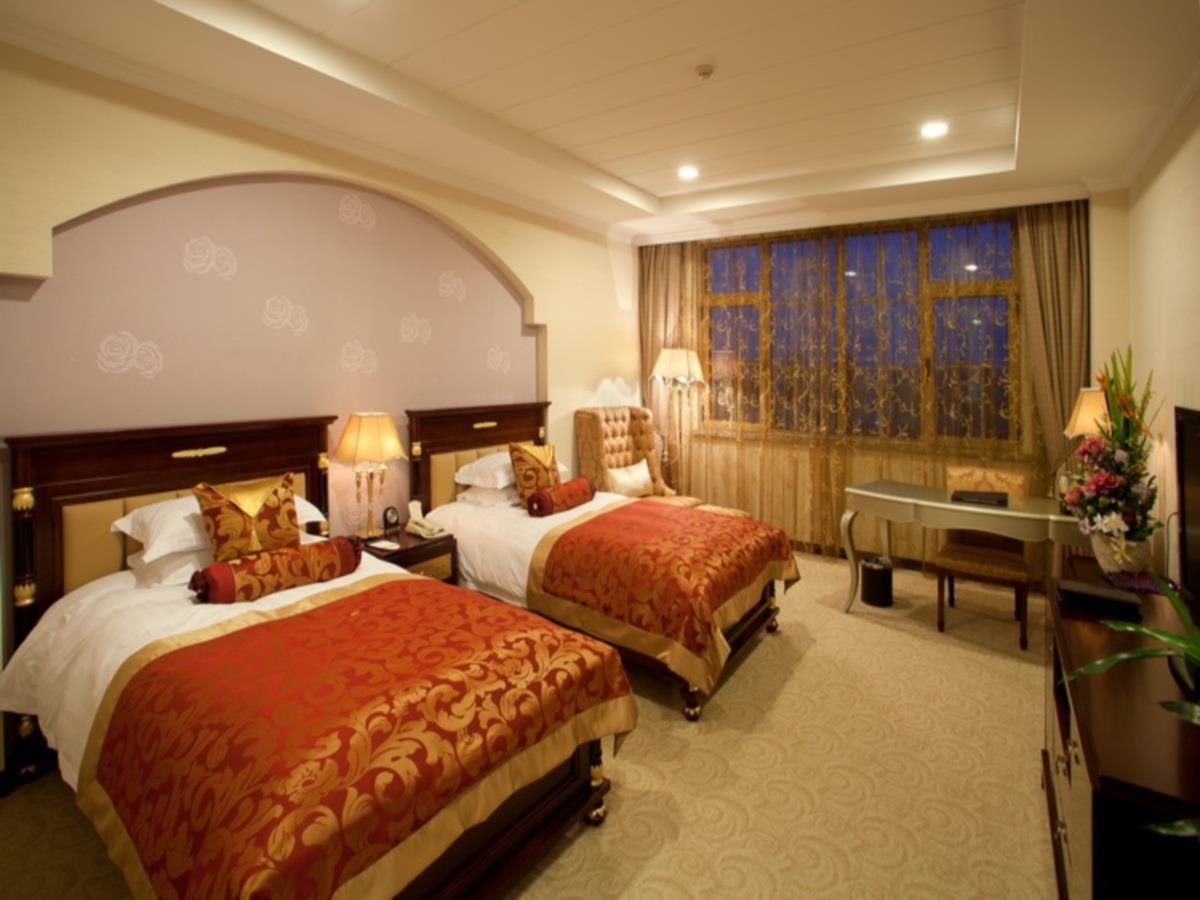 Q And X Hot Spring Resort Qingdao Exterior photo